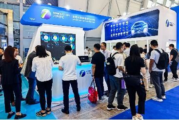 上海AEE展丨鴻利智匯汽車照明產(chǎn)品，以光為引，助力汽車產(chǎn)業(yè)智能化發(fā)展